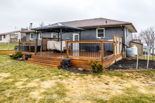 851 Kimberly Dr, House other with 3 bedrooms, 3 bathrooms and 8 parking in Ennismore ON | Image 42