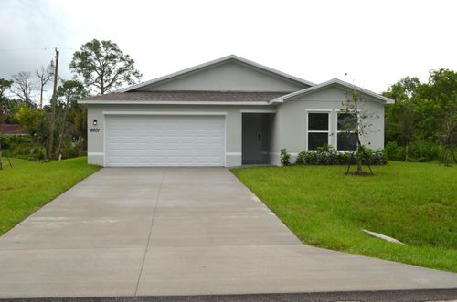 8201 Deland Ave, FORT PIERCE, FL, 34951-1386 | Card Image
