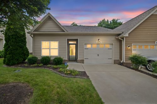 433 Bruce Dr, Spring Hill, TN, 37174-9613 | Card Image