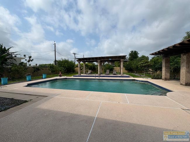817 Beach Blvd, House other with 4 bedrooms, 4 bathrooms and 3 parking in Laguna Vista TX | Image 44