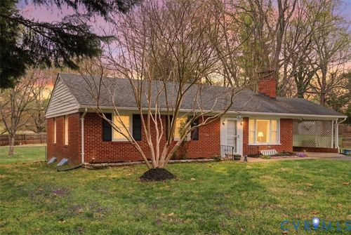 107 Patrick Henry Dr, Louisa, VA, 23093-6533 | Card Image