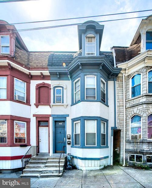 408 W Airy St, NORRISTOWN, PA, 19401-4602 | Card Image