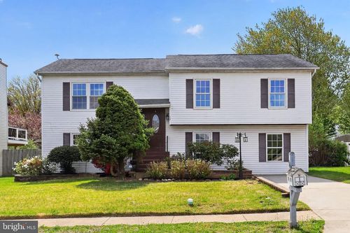 52 Castle Run Dr, BEAR, DE, 19701-1416 | Card Image