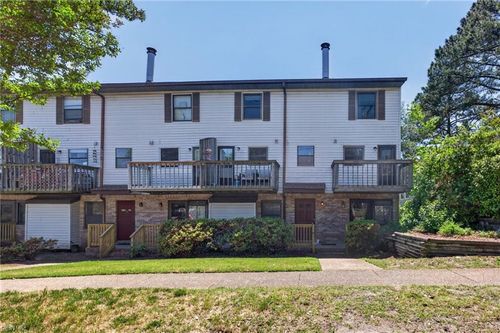109-225 A View Ave, Norfolk, VA, 23503-1558 | Card Image