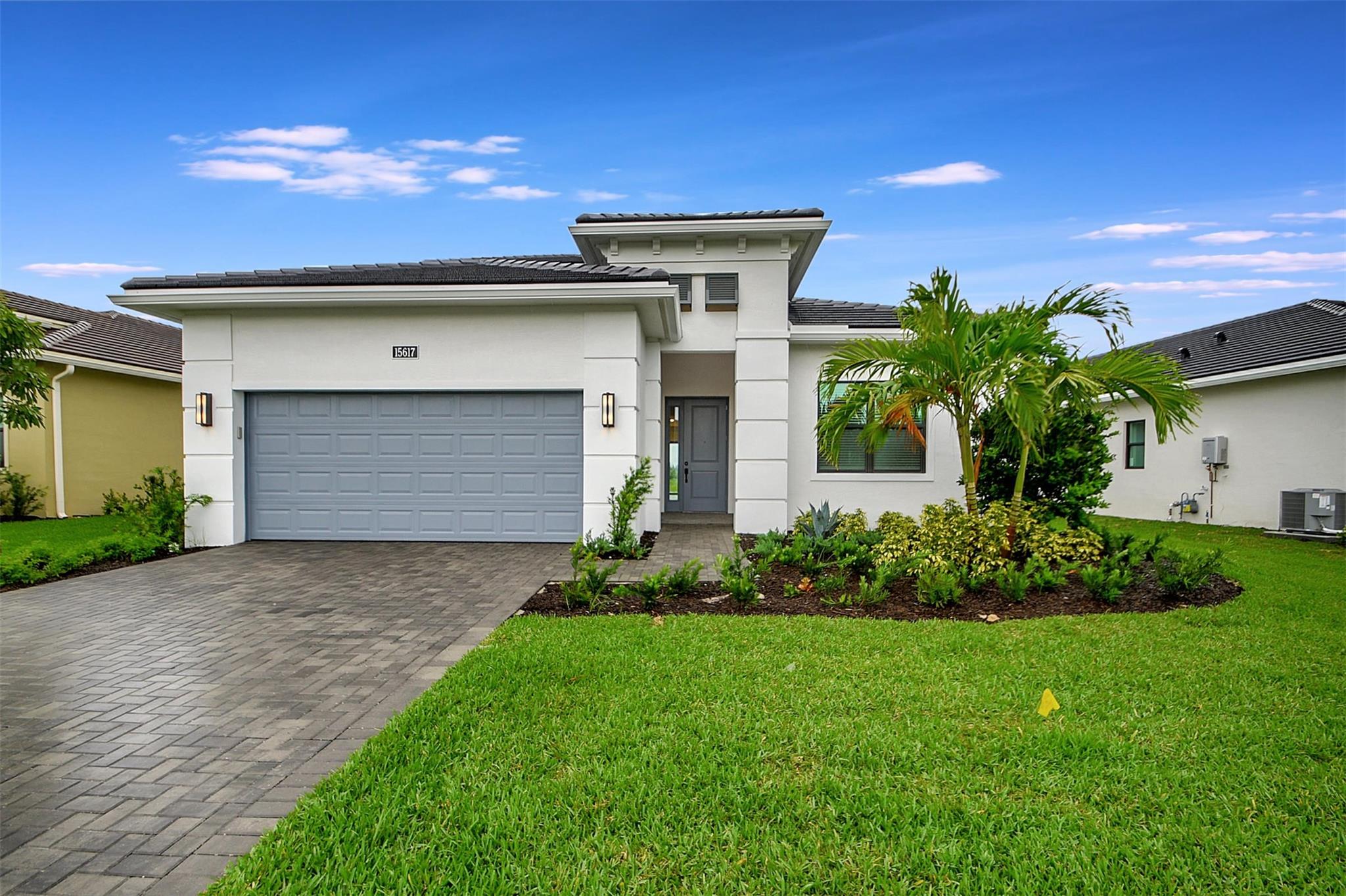 Longboat Key Dr, Loxahatchee, FL 33470