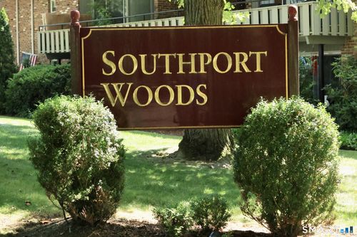 106-106 Southport Woods Dr, Southport, CT, 06890-1497 | Card Image