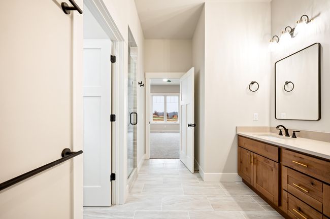 Master Bath | Image 21
