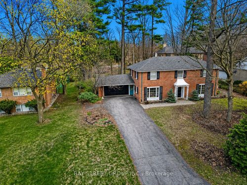 178 Breezy Pines Dr, Mississauga, ON, L5B1B4 | Card Image