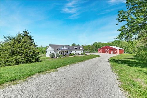 30424 W 271st St, Paola, KS, 66071-4154 | Card Image