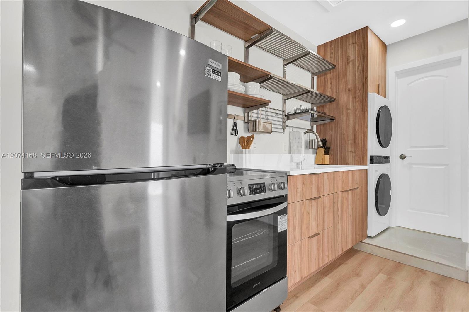 Residential Lease in Sunrise 3