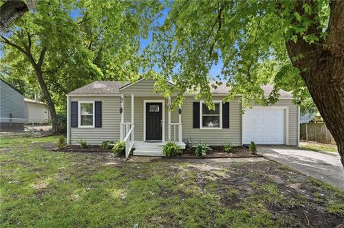 11505 E 75th St, Raytown, MO, 64138-2408 | Card Image