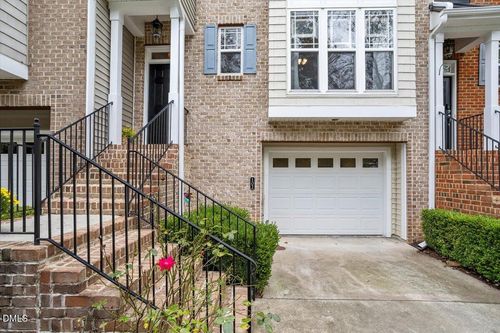 102 Primrose Ln, Carrboro, NC, 27510-5574 | Card Image