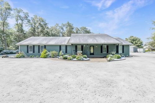7559 Tucker Rd, Centerburg, OH, 43011-9202 | Card Image