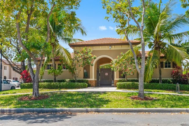 21937 Sw 88 Th Path, Townhouse with 3 bedrooms, 3 bathrooms and null parking in Cutler Bay FL | Image 19