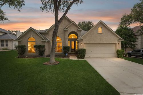 229 Oak Creek Dr, Cibolo, TX, 78108-3196 | Card Image