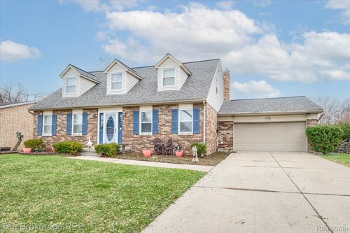 534 Cherrywood Dr, Flushing, MI, 48433-3300 | Card Image