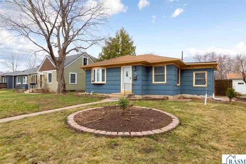 314 W 10th Street, Mankato, MN, 56001 | Card Image