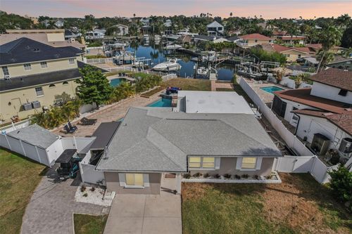 5467 Bayou Grande Blvd Ne, ST PETERSBURG, FL, 33703-1811 | Card Image