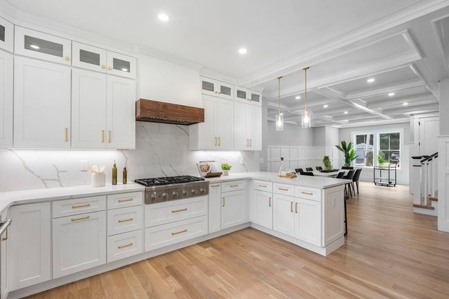 21 Jayne Rd, House other with 5 bedrooms, 4 bathrooms and 2 parking in Needham MA | Image 8