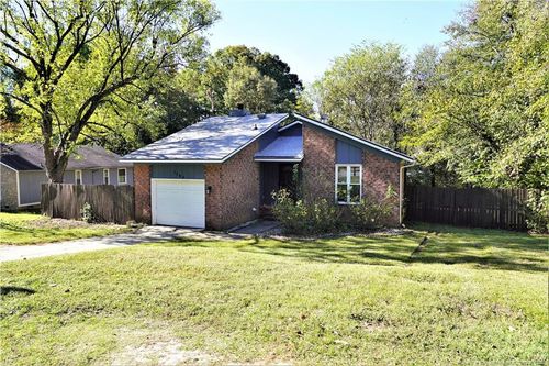 7183 Evanston St, Fayetteville, NC, 28314-1210 | Card Image