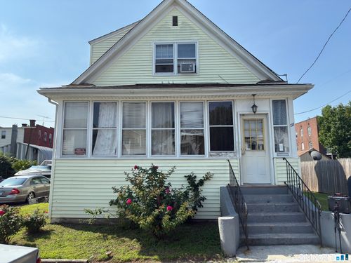 111 Otis St, Hartford, CT, 06114-2539 | Card Image