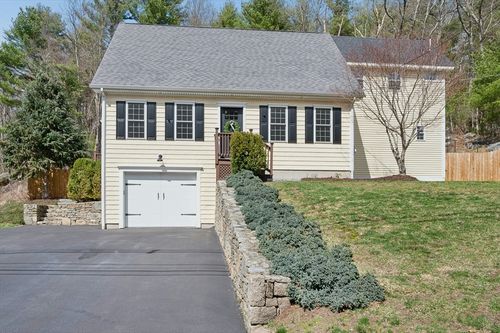 171 Whitins Rd, Sutton, MA, 01590-2701 | Card Image