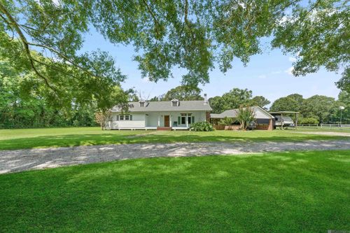 18537 N Joor Rd, Zachary, LA, 70791-8408 | Card Image