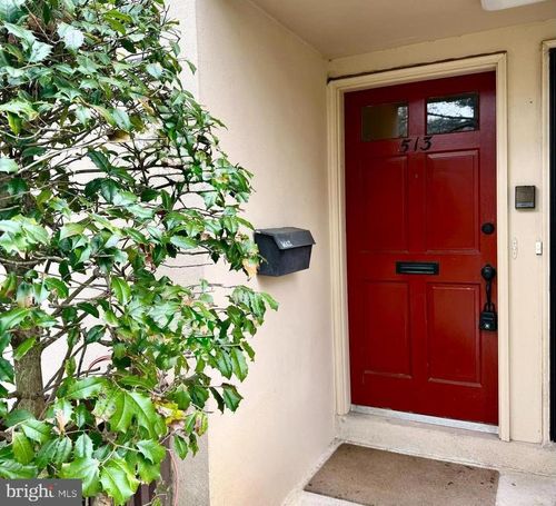 513-513 Old Forge Xing, DEVON, PA, 19333-1125 | Card Image