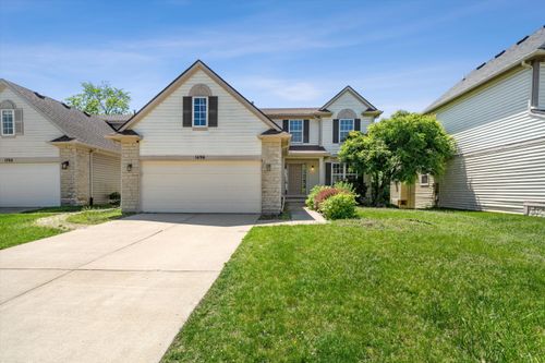 1696 Reserve Ct, Ann Arbor, MI, 48103-8939 | Card Image