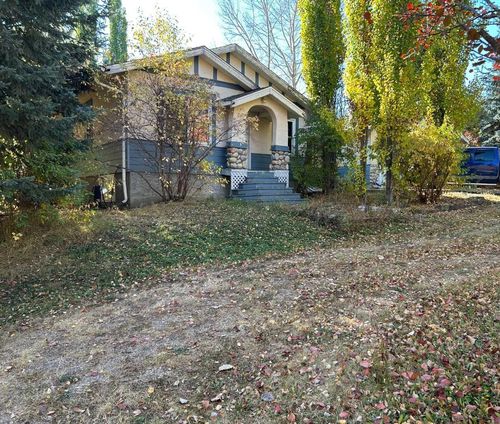 32479 766 Highway, Rural Mountain View County, AB, T0M0K0 | Card Image