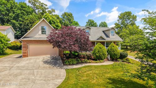 1432 Chessingham Dr, Maryville, TN, 37801-2949 | Card Image
