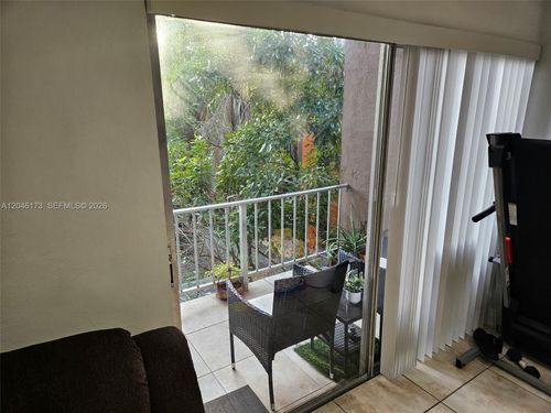 n8-9483 Sw 76th St, Miami, FL, 33173-5440 | Card Image