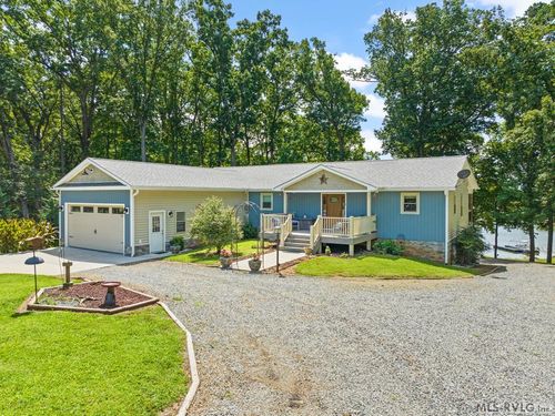 1940 Merifield Dr, Clarksville, VA, 23927-3606 | Card Image