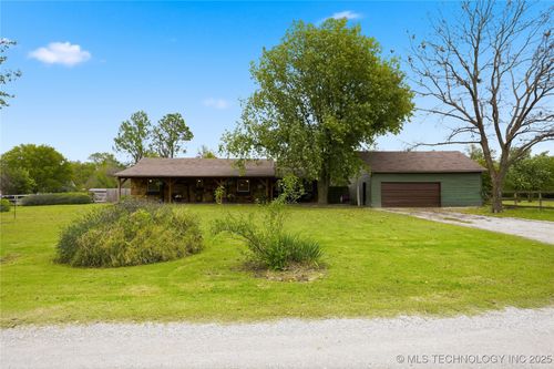 10739 N 25th West Ave, Sperry, OK, 74073-4103 | Card Image