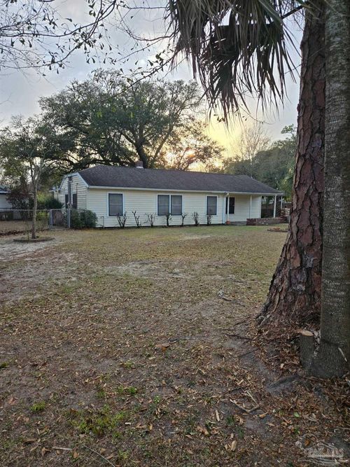 32 Bertram St, Pensacola, FL, 32506-4740 | Card Image
