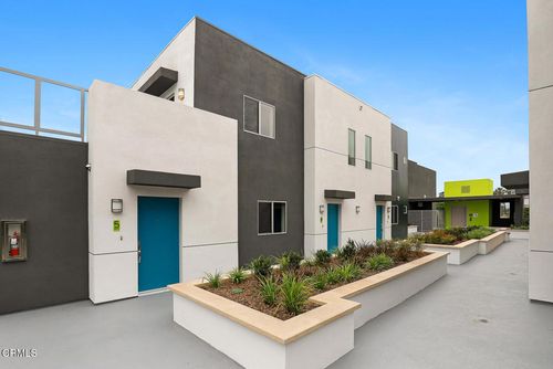 unit-8-2000 Lake Ave, Altadena, CA, 91001-2431 | Card Image