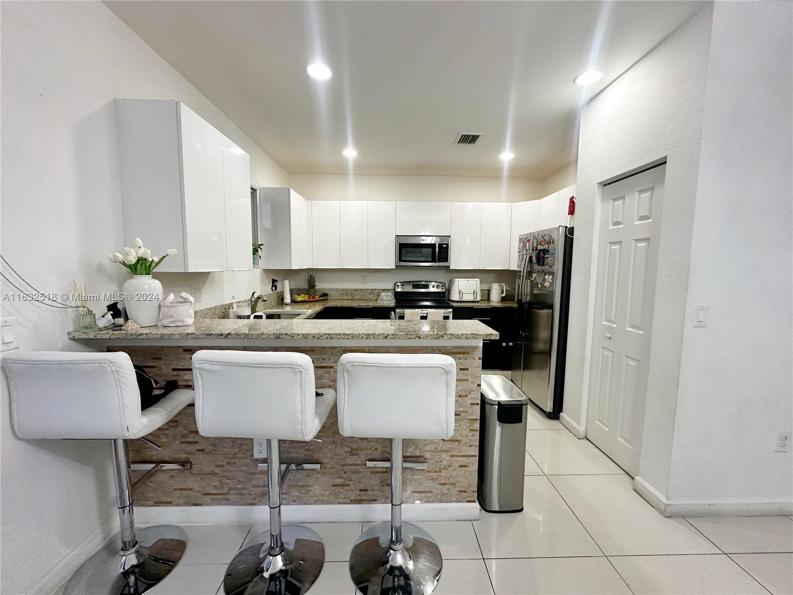 88th Ter, Doral, FL 33178
