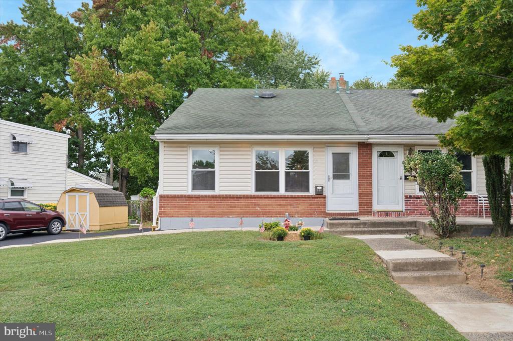 Essex Rd, Norwood, PA 19074