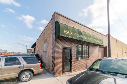 3043 N Elston Ave, Chicago, IL, 60618-7105 | Card Image