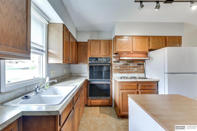 8539 Hamilton St, House other with 3 bedrooms, 2 bathrooms and 3 parking in Omaha NE | Image 14