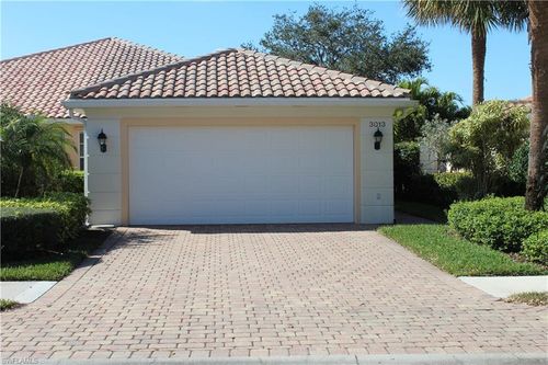 3013 Futuna Ln, NAPLES, FL, 34119-1601 | Card Image