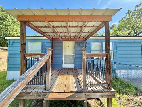 2022 Parrish St, Waco, TX, 76705-2741 | Card Image