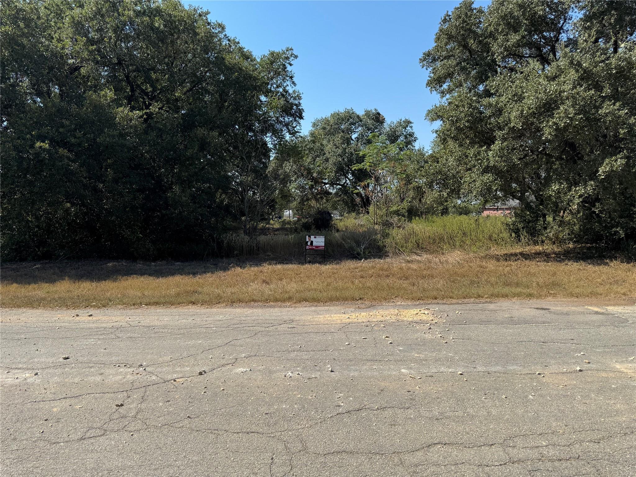 2100 Rice St, For Sale in Hempstead Zoocasa