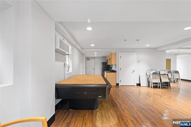 70 Munn Ave, Condo with 1 bedrooms, 1 bathrooms and null parking in East Orange NJ | Image 18