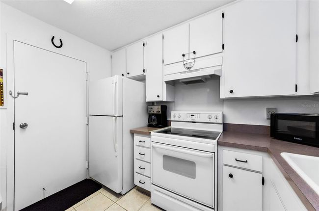 APT-1206 - 2700 Bayshore Blvd, Condo with 2 bedrooms, 1 bathrooms and null parking in DUNEDIN FL | Image 26