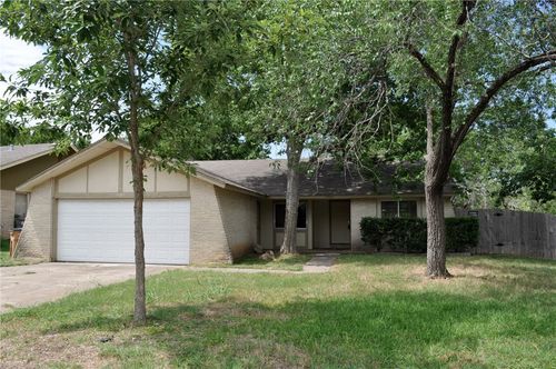 1205 Stoneoak Ln, Austin, TX, 78745-5443 | Card Image