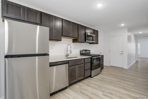 10-799 E Grand Blvd, Detroit, MI, 48207-2559 | Card Image