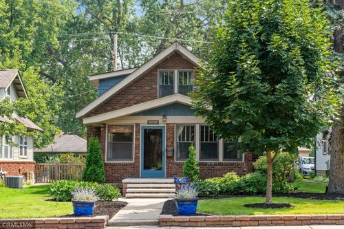 5027 28th Ave S, Minneapolis, MN, 55417-1324 | Card Image