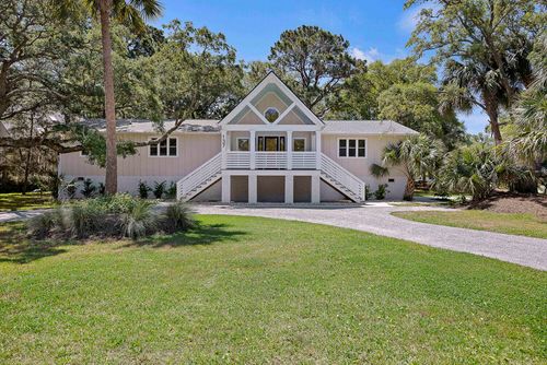 137 Sparrow Drive, Isle of Palms, SC, 29451 | Card Image