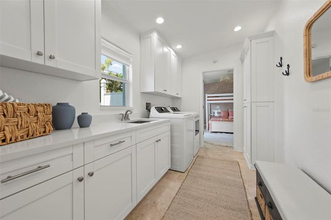 204 75 Th St, House other with 3 bedrooms, 2 bathrooms and null parking in HOLMES BEACH FL | Image 49